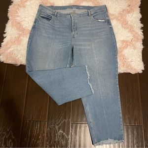 Old Navy curvy sky hi straight jeans women’s plus size 24